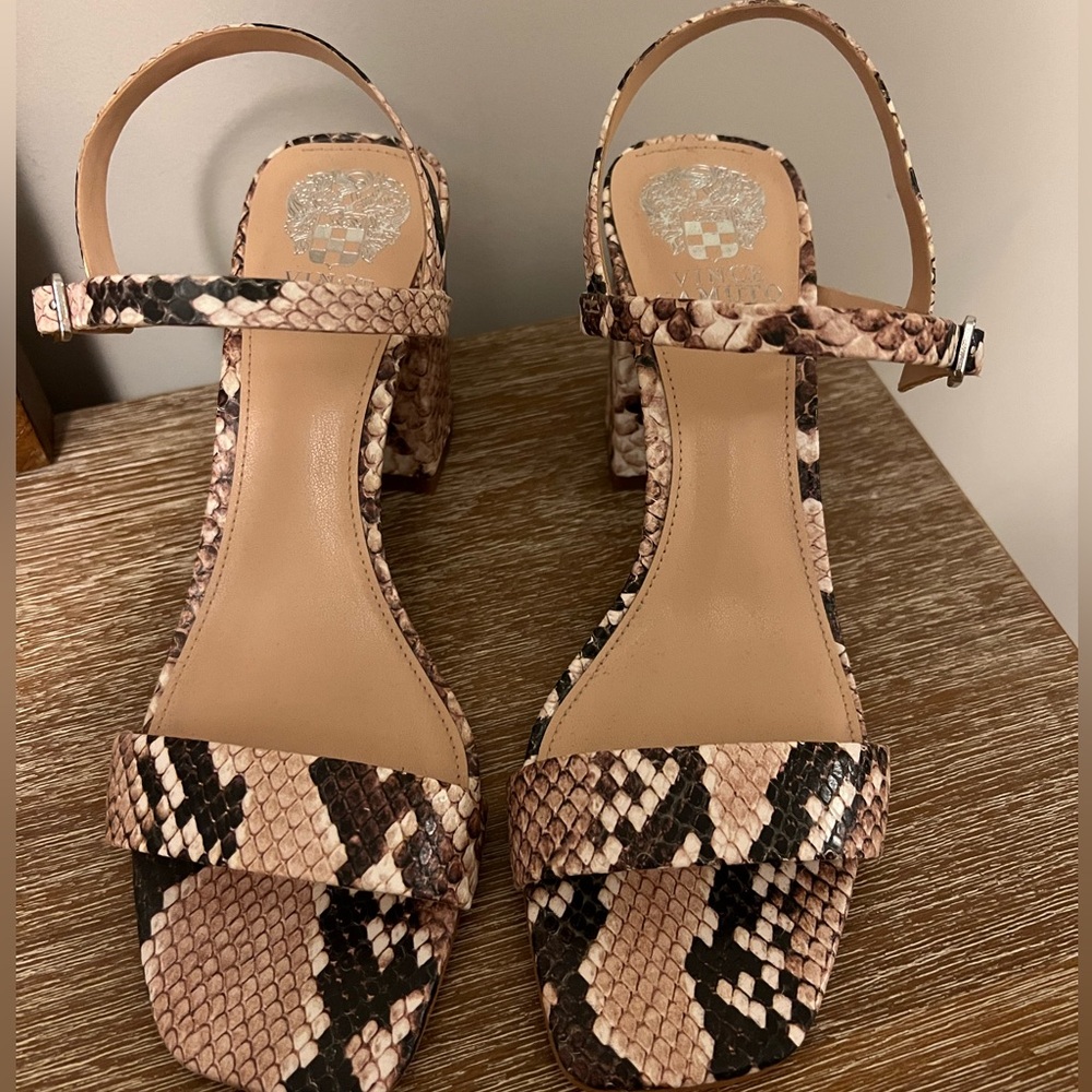 Vince Camuto Snake Skin Sandal Heel Size 8
